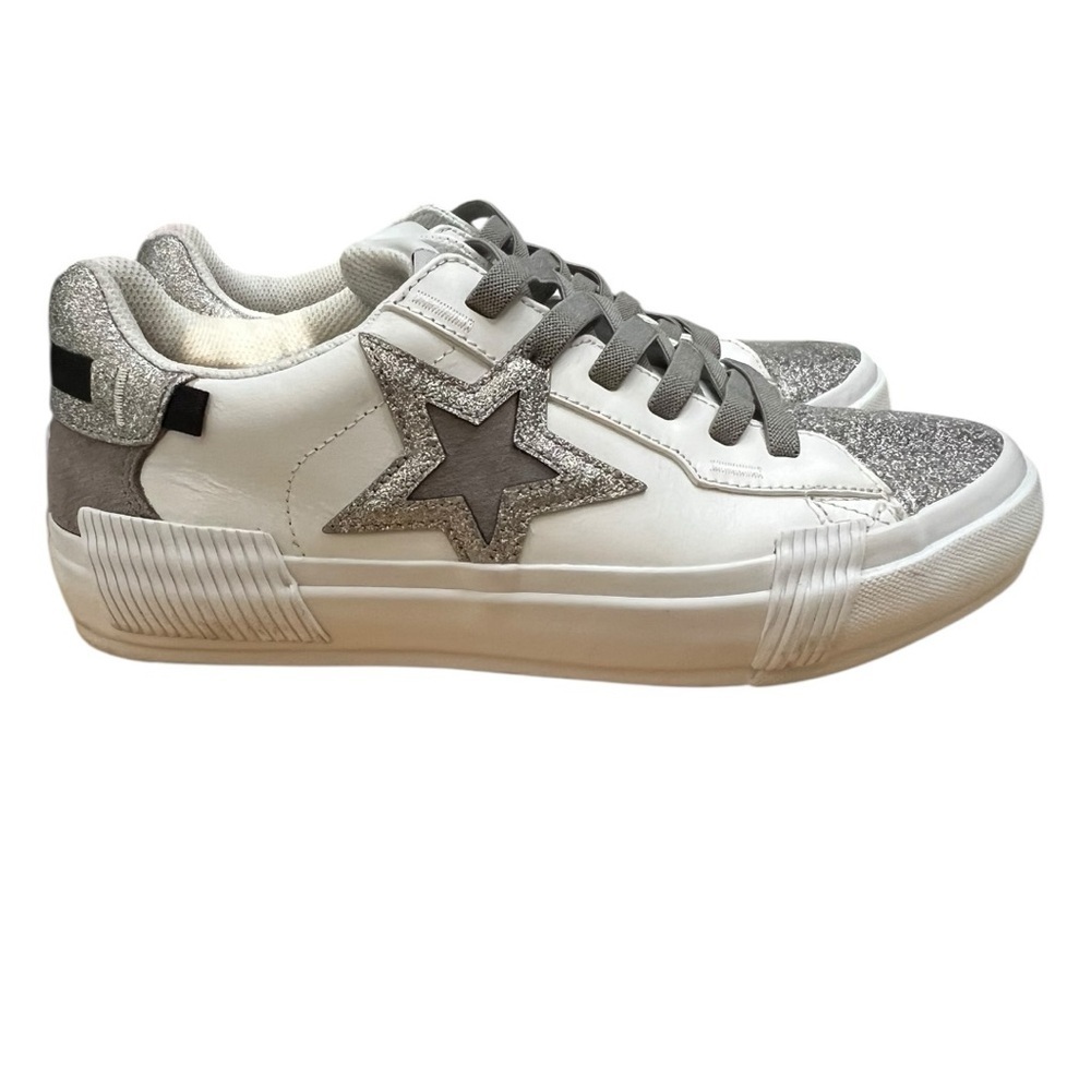 Mark Nason Women’s Respira Silver Star Sneakers - Size 9